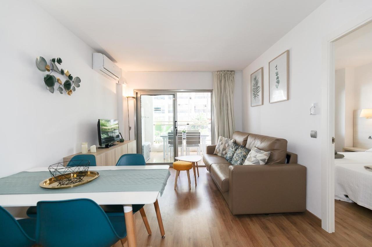 Uhc Michelangelo Apartments ซาลอว์ ภายนอก รูปภาพ