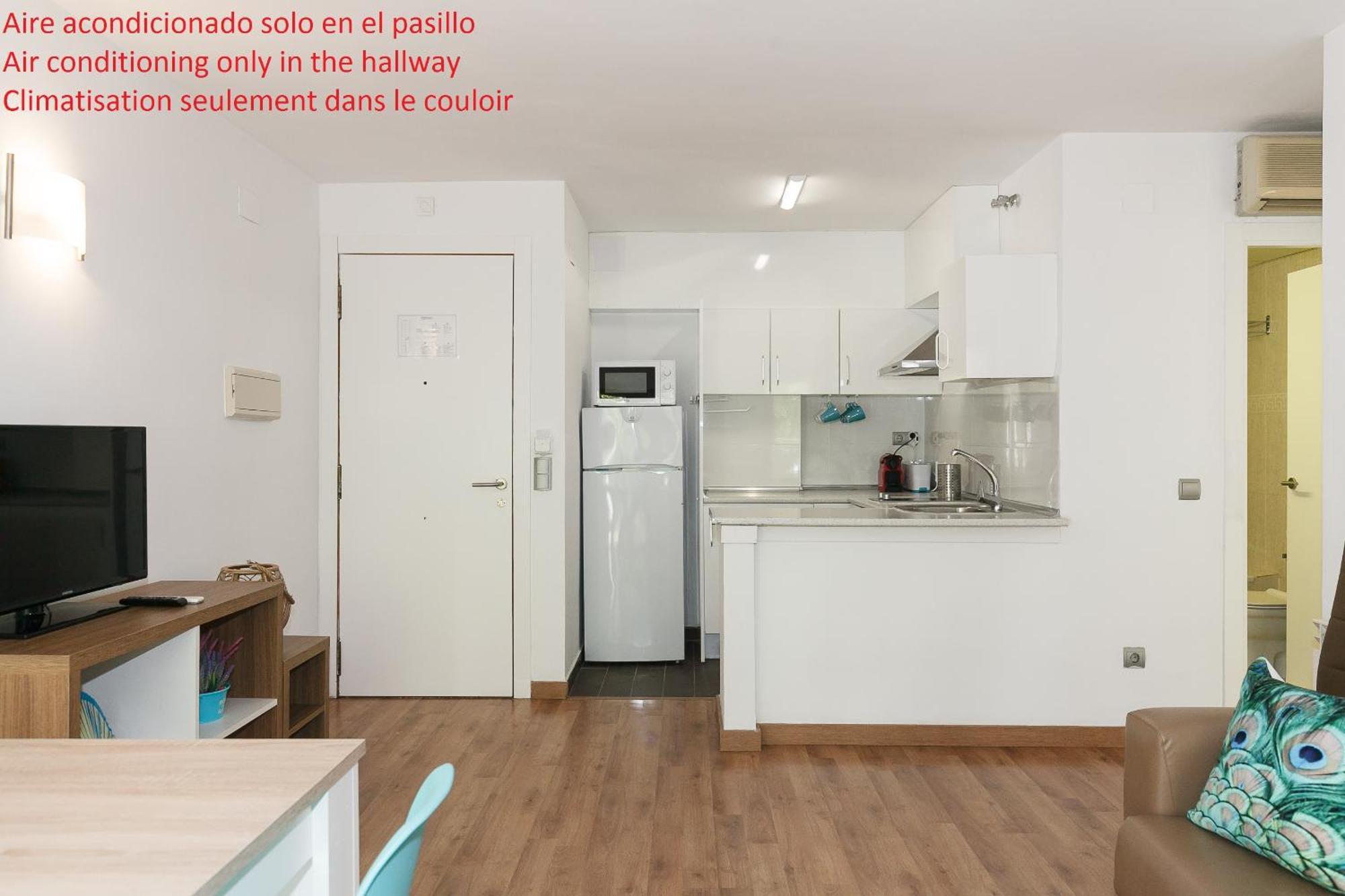 Uhc Michelangelo Apartments ซาลอว์ ภายนอก รูปภาพ