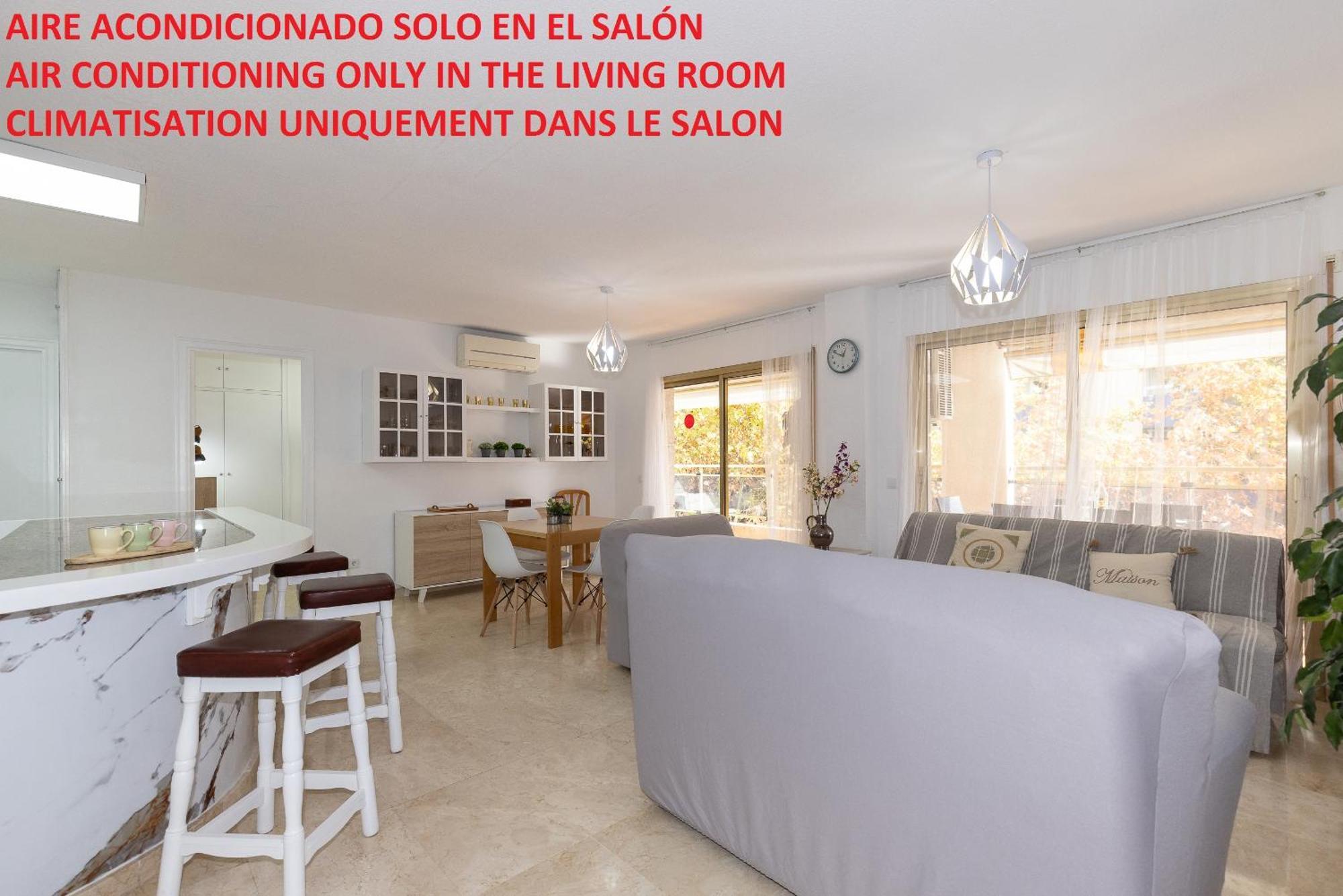 Uhc Michelangelo Apartments ซาลอว์ ภายนอก รูปภาพ