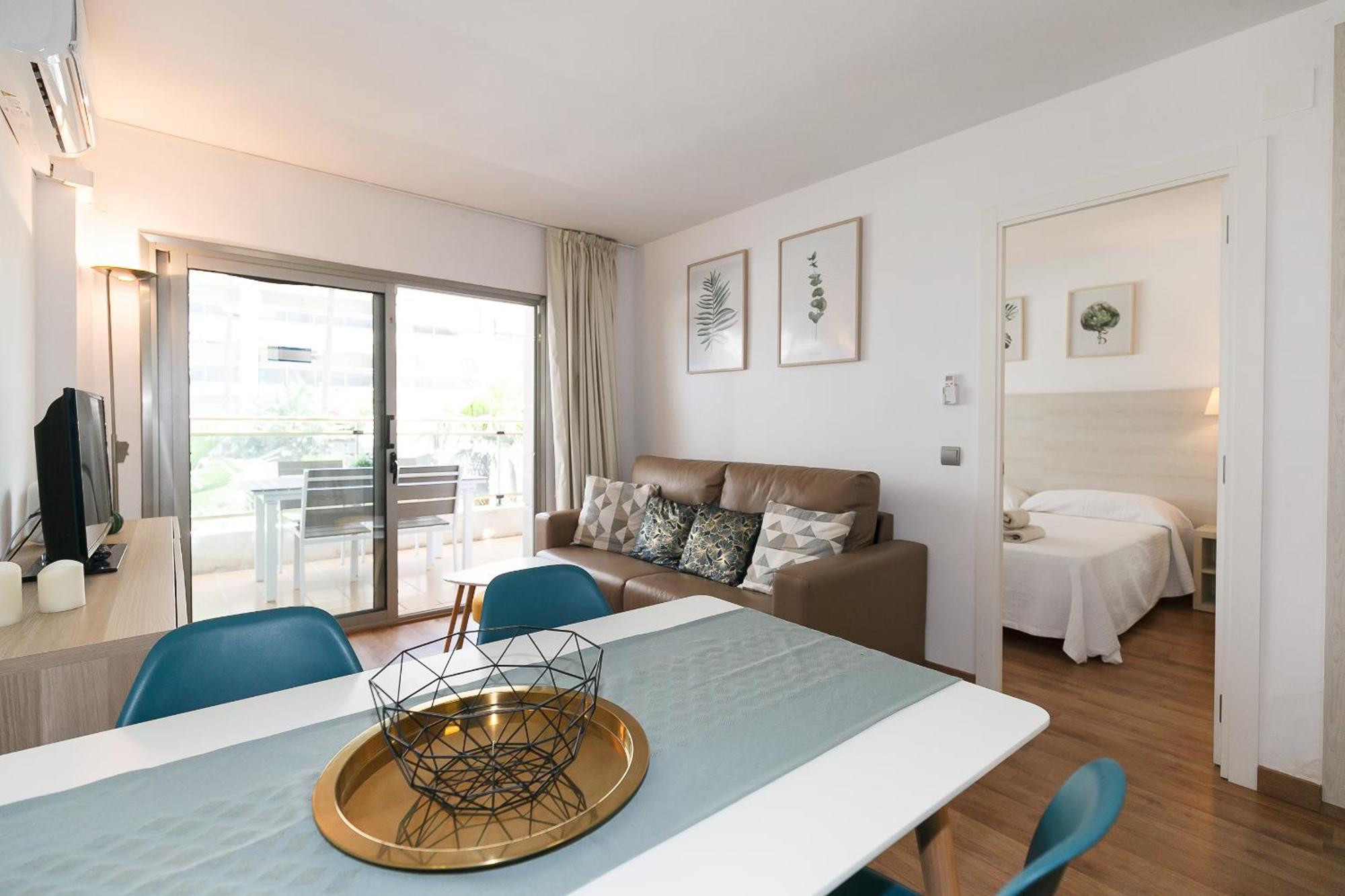 Uhc Michelangelo Apartments ซาลอว์ ห้อง รูปภาพ
