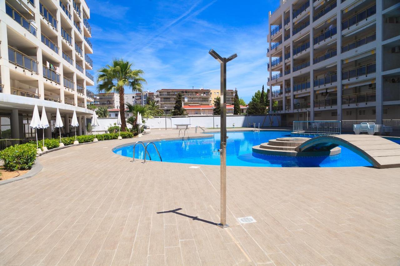 Uhc Michelangelo Apartments ซาลอว์ ภายนอก รูปภาพ
