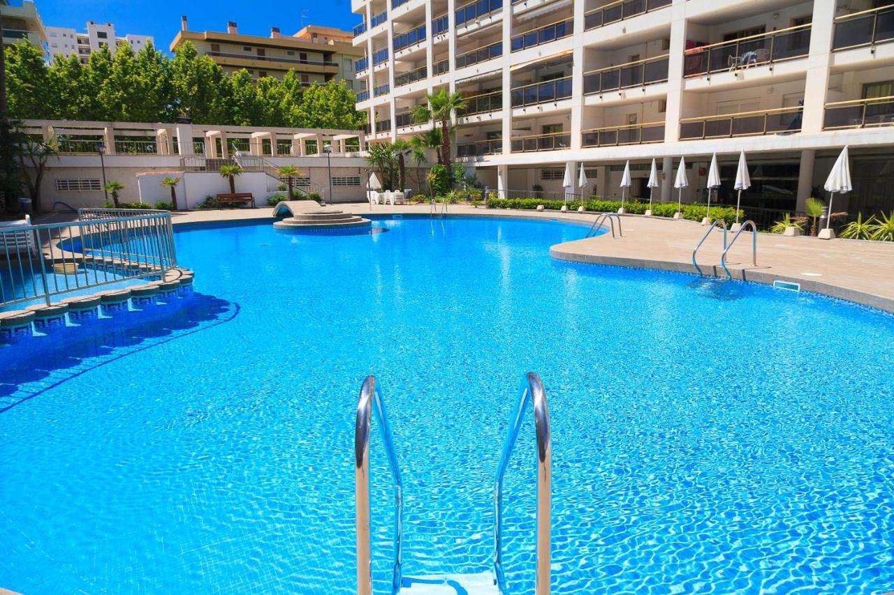 Uhc Michelangelo Apartments ซาลอว์ ภายนอก รูปภาพ